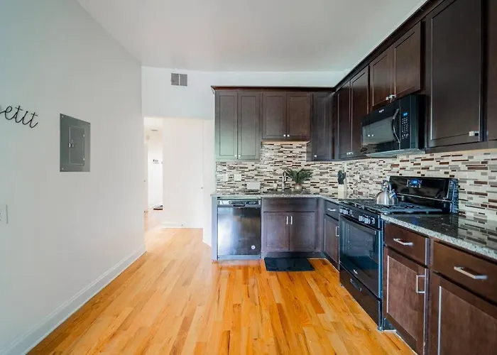 Lively 3br In - Milwaukee N3 * Chicago